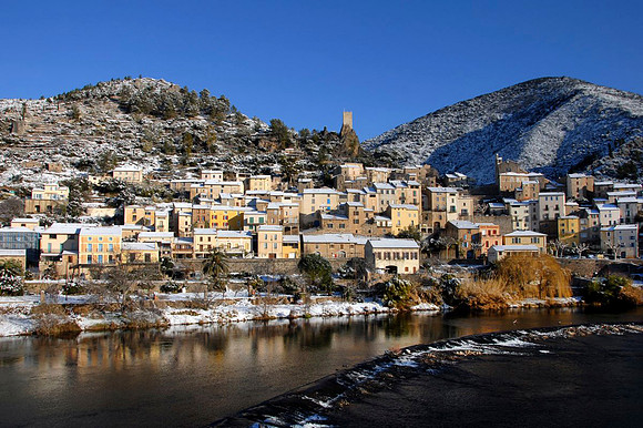 Roquebrun Crisp Morning Jan 2013